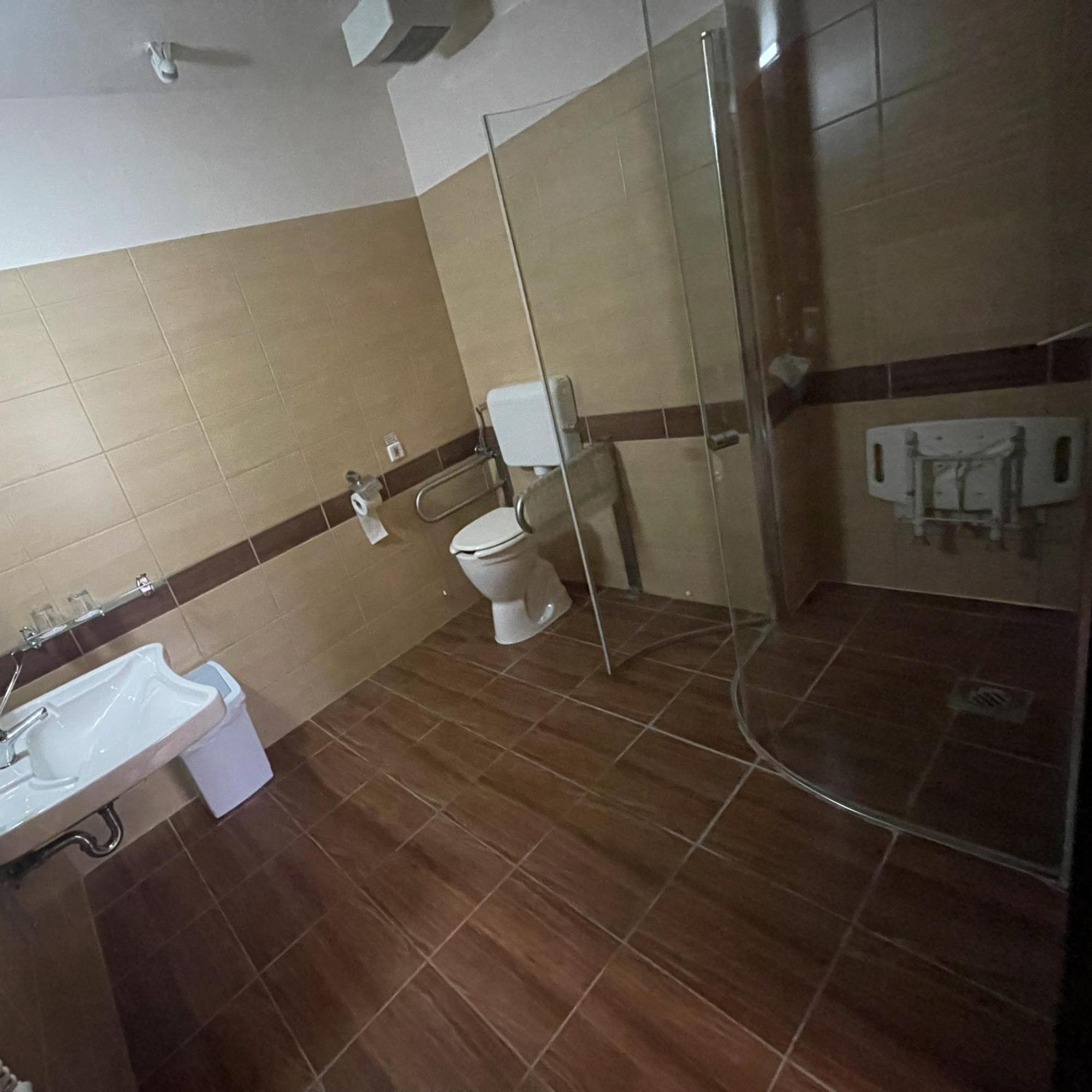 Harmonia Hotel Sarvar Exterior photo