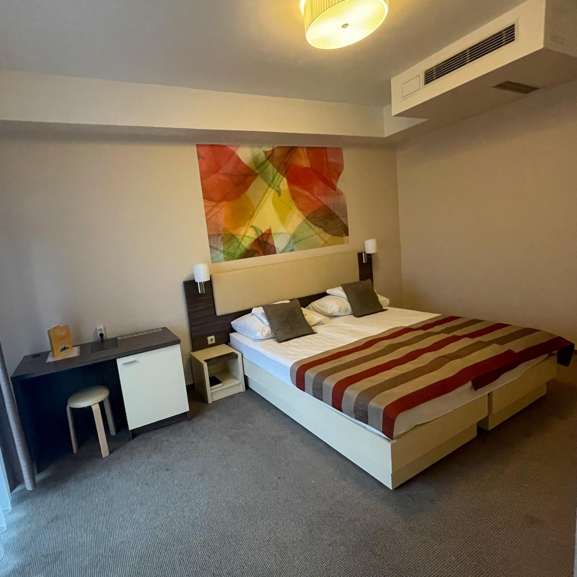 Harmonia Hotel Sarvar Exterior photo