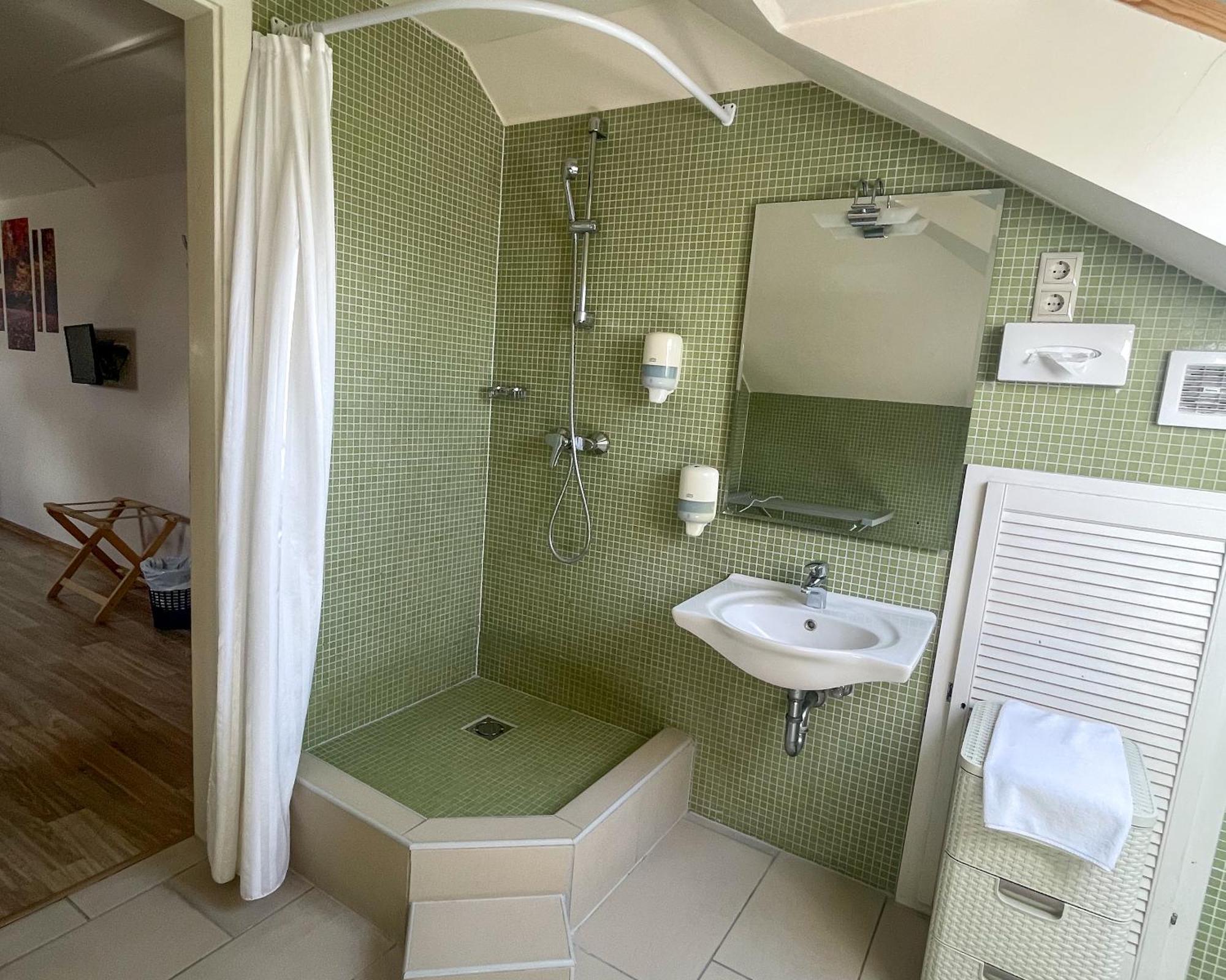 Harmonia Hotel Sarvar Room photo