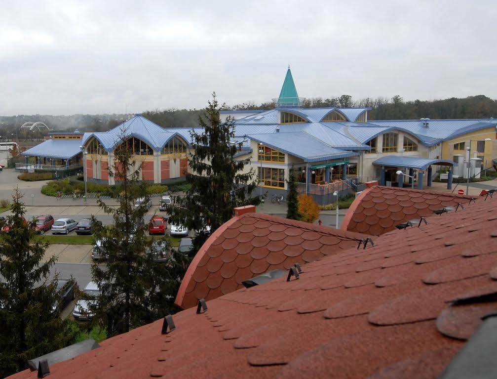 Harmonia Hotel Sarvar Exterior photo